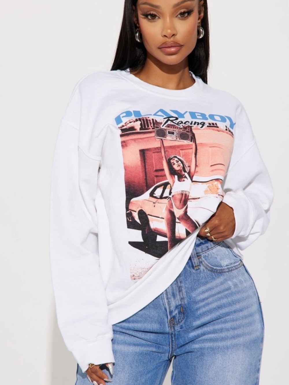 3/50$White Graphic Crewneck Sweatshirt